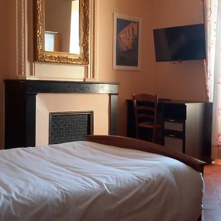 Auberge Le Bistrot De Lussan Lussan  외부 사진